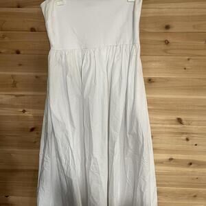 White Strapless Dress With Pockets